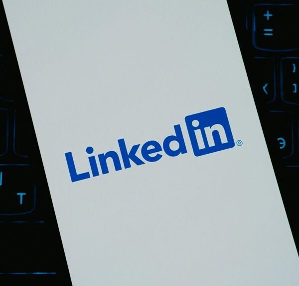 innovative online network hub